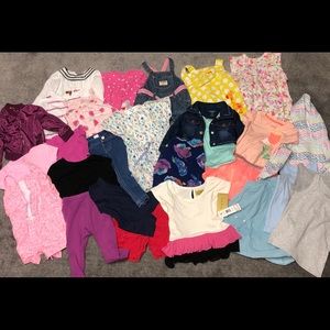 35+ PIECE LOT of brand new and gently used clothes